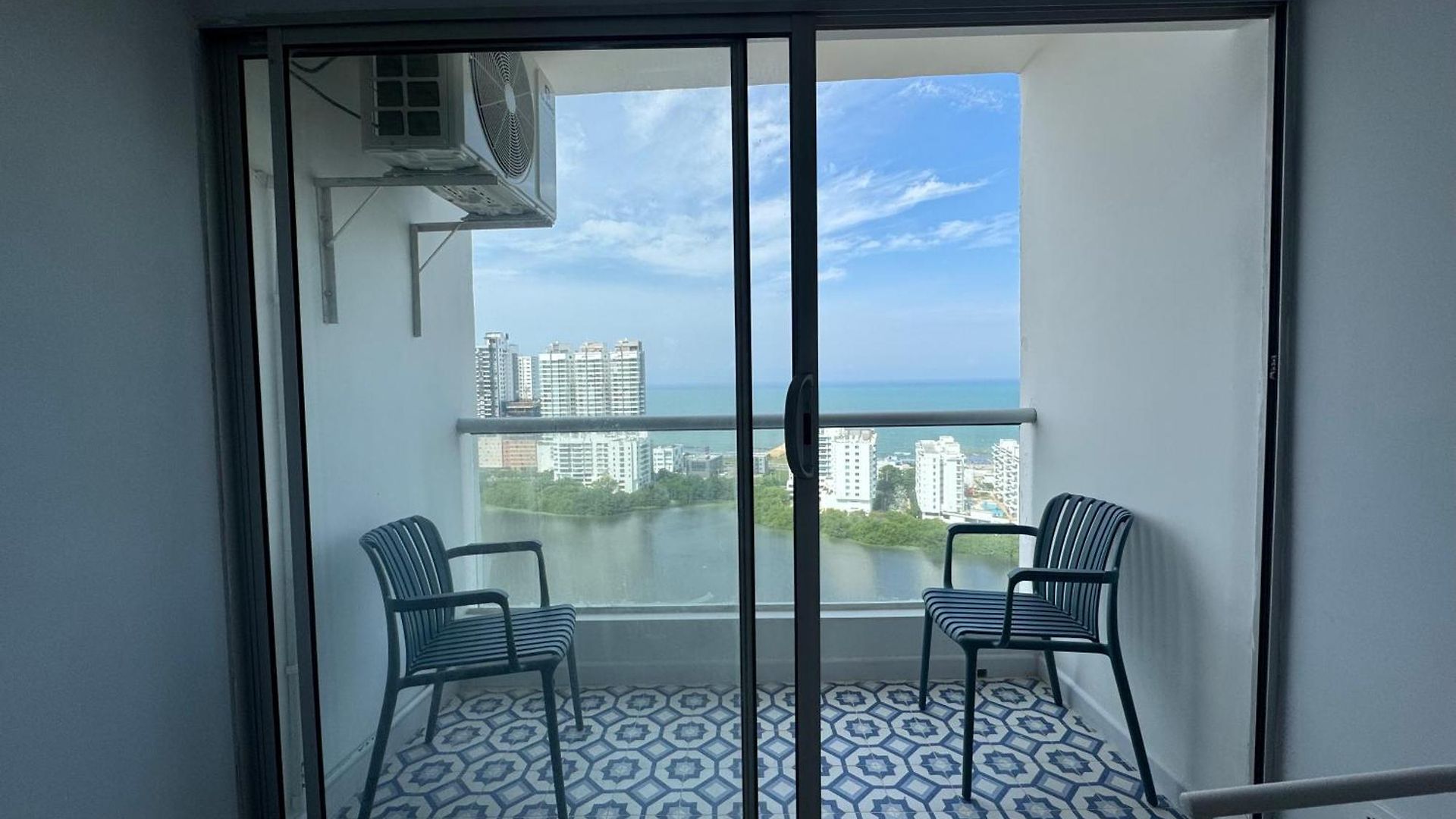 Oasis Vista Al Mar