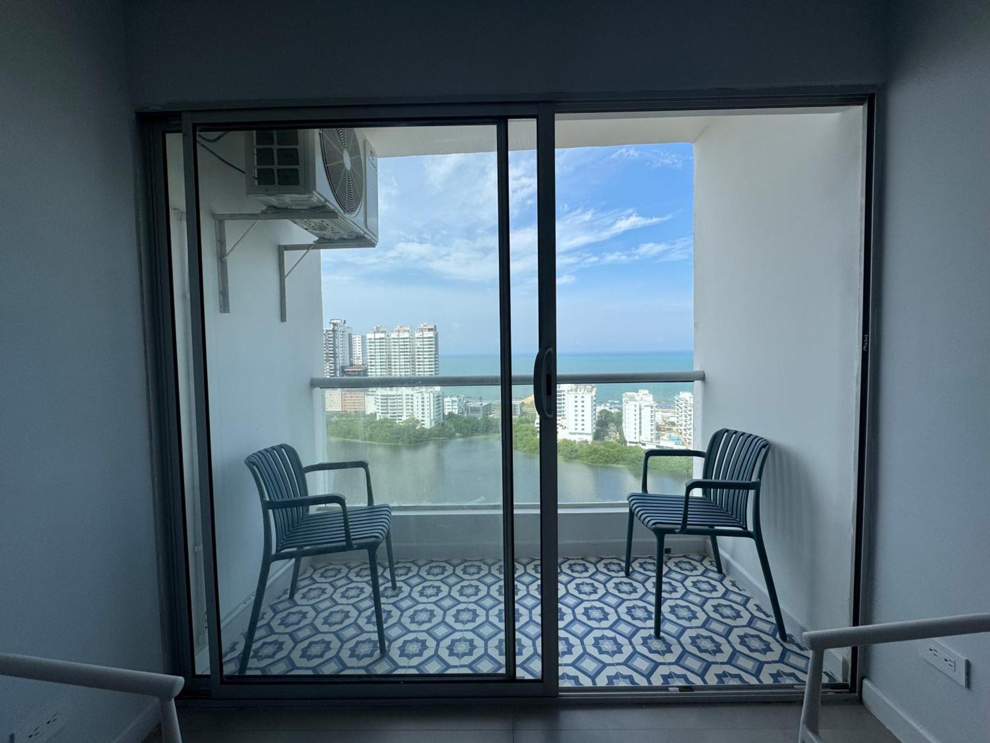 Oasis Vista Al Mar